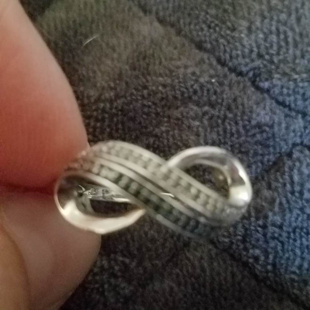 Sapphire and cubic zirconia ring